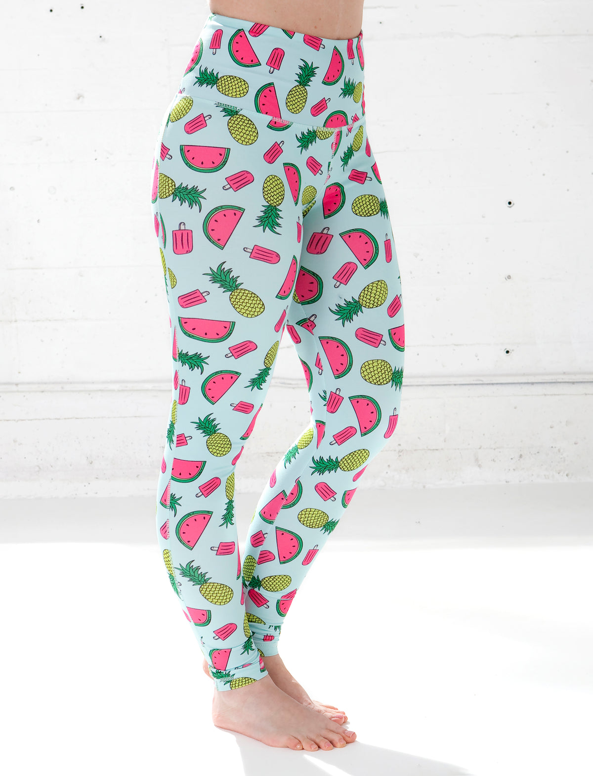 The LADIES HIGH RISE NOVELTY LEGGING Jill Yoga is available at the